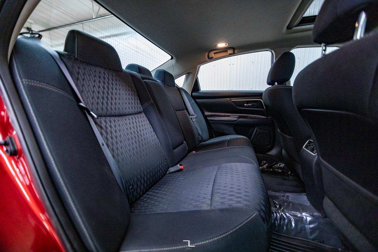 2018 Nissan Altima SV Nav Roof BCam Red Deer AB