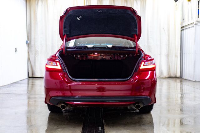 2018 Nissan Altima SV Nav Roof BCam Red Deer AB