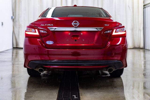 2018 Nissan Altima SV Nav Roof BCam Red Deer AB