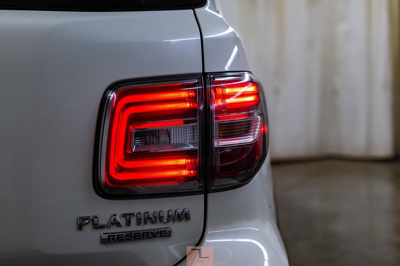 2018 Nissan Armada AWD Platinum Reserve Leather Roof Nav TV&apos;s Red Deer AB