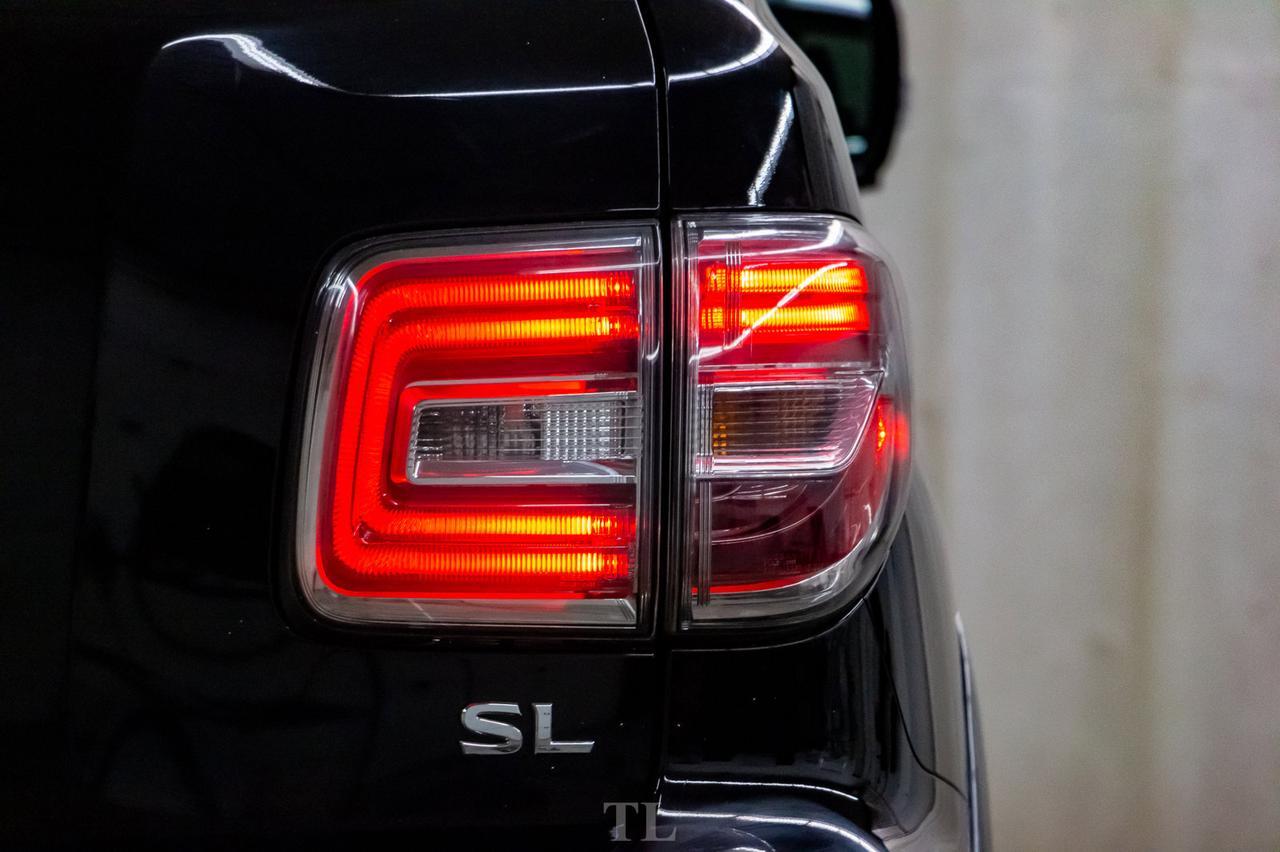 2018 Nissan Armada AWD SL Leather Roof Nav BCam Red Deer AB