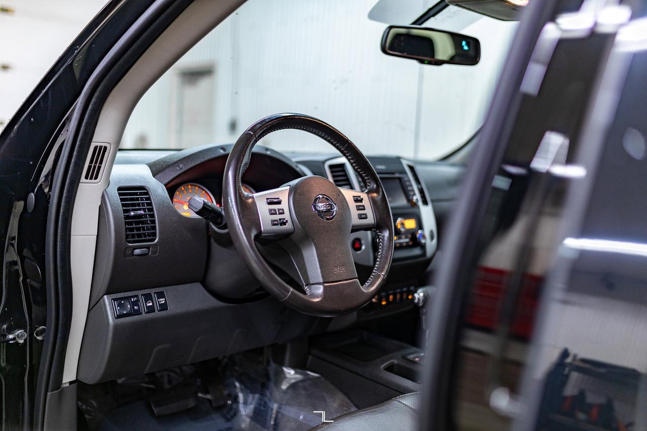 2018 Nissan Frontier 4x4 Crew Cab Pro-4X Leather Roof Nav Red Deer AB