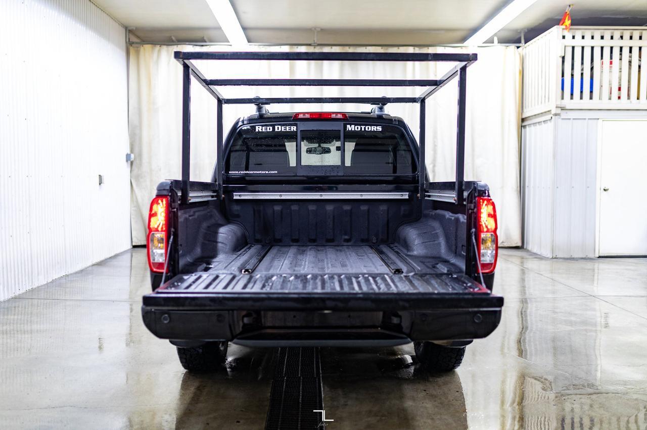 2018 Nissan Frontier 4x4 Crew Cab Pro-4X Leather Roof Nav Red Deer AB