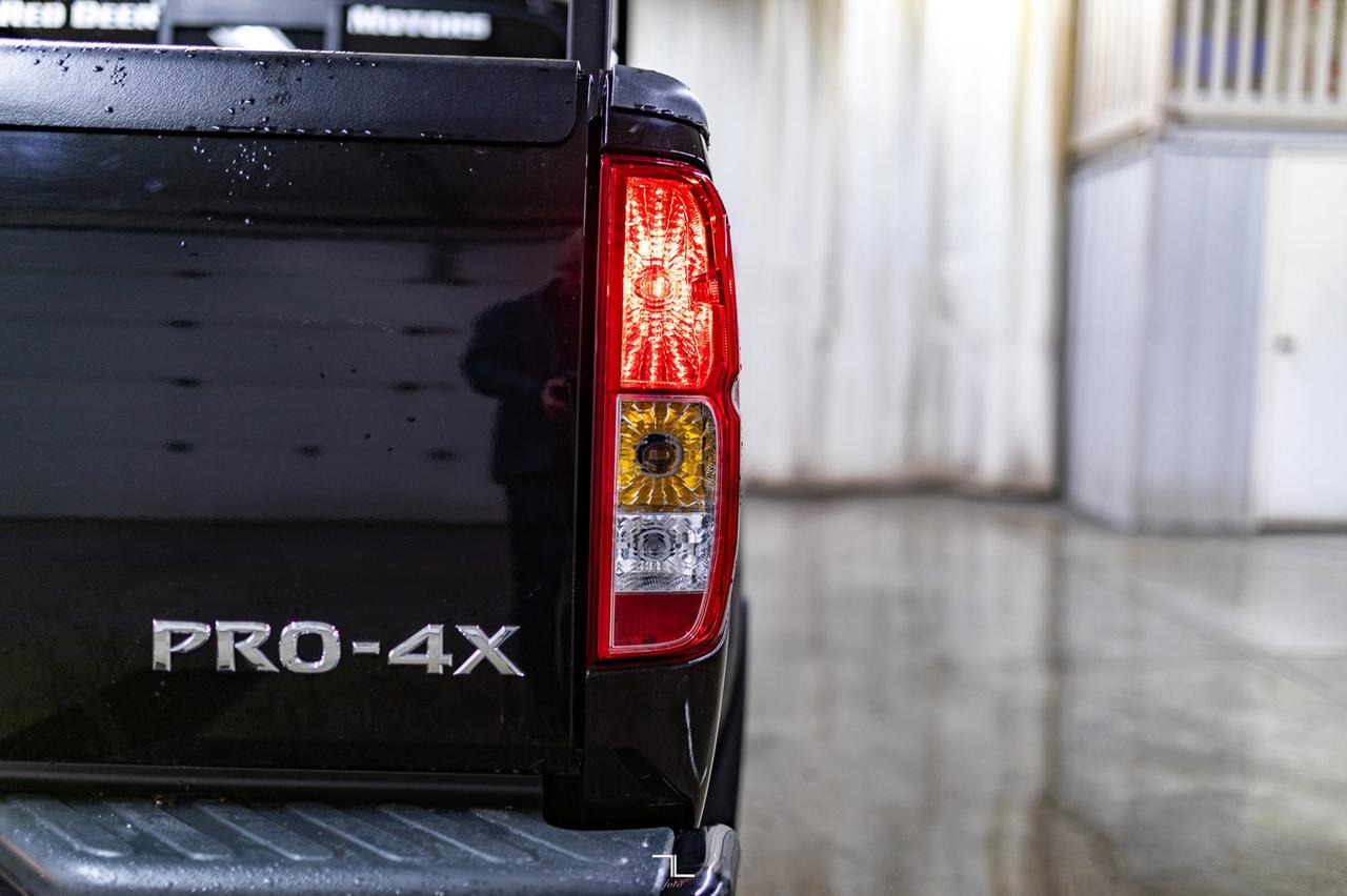 2018 Nissan Frontier 4x4 Crew Cab Pro-4X Leather Roof Nav Red Deer AB