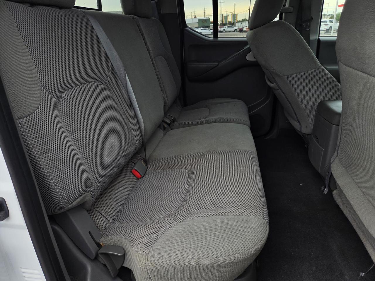 2018 Nissan Frontier Crew Cab 4x2 SV V6 Auto Beeville TX