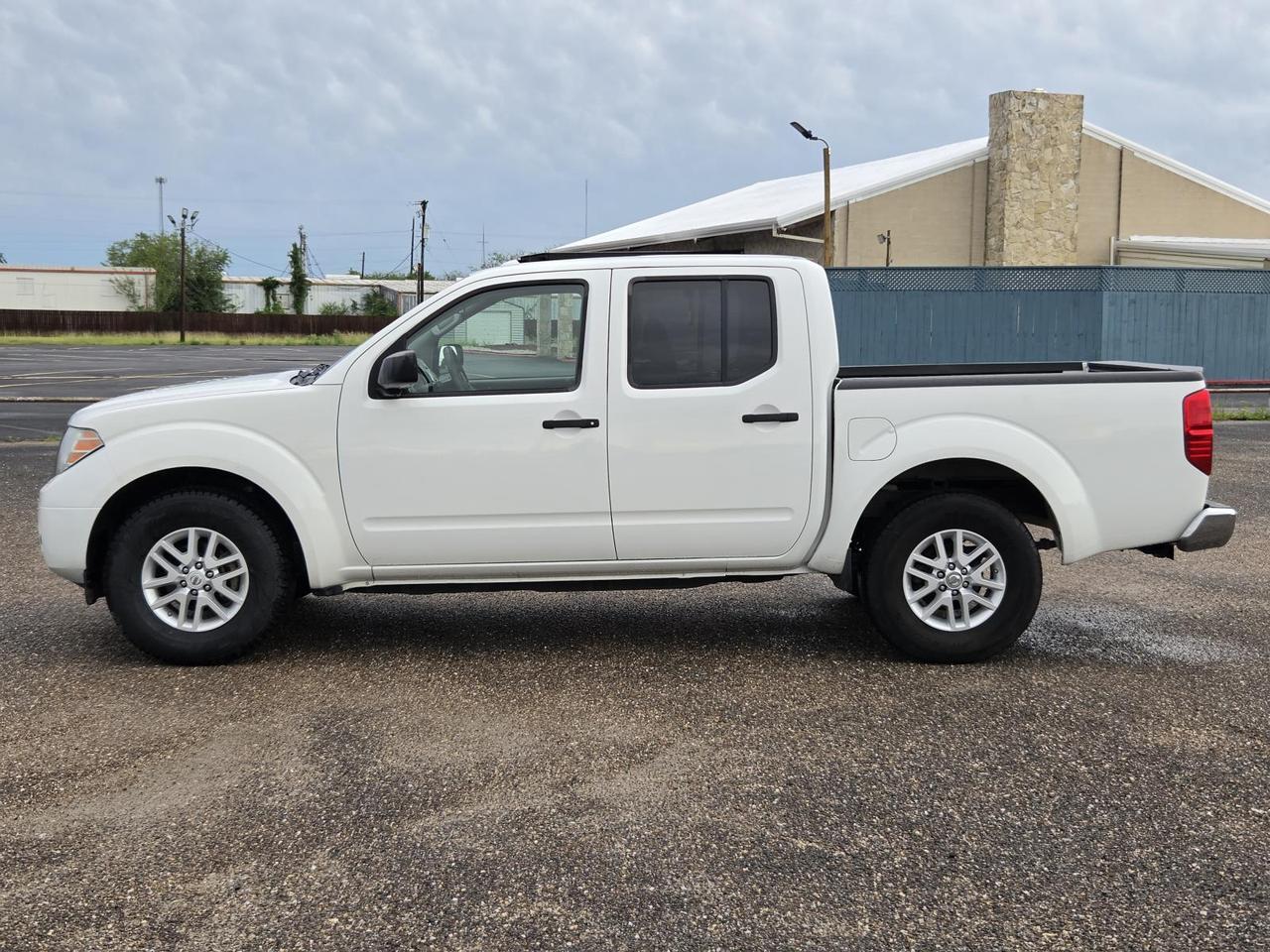 2018 Nissan Frontier Crew Cab 4x2 SV V6 Auto Beeville TX
