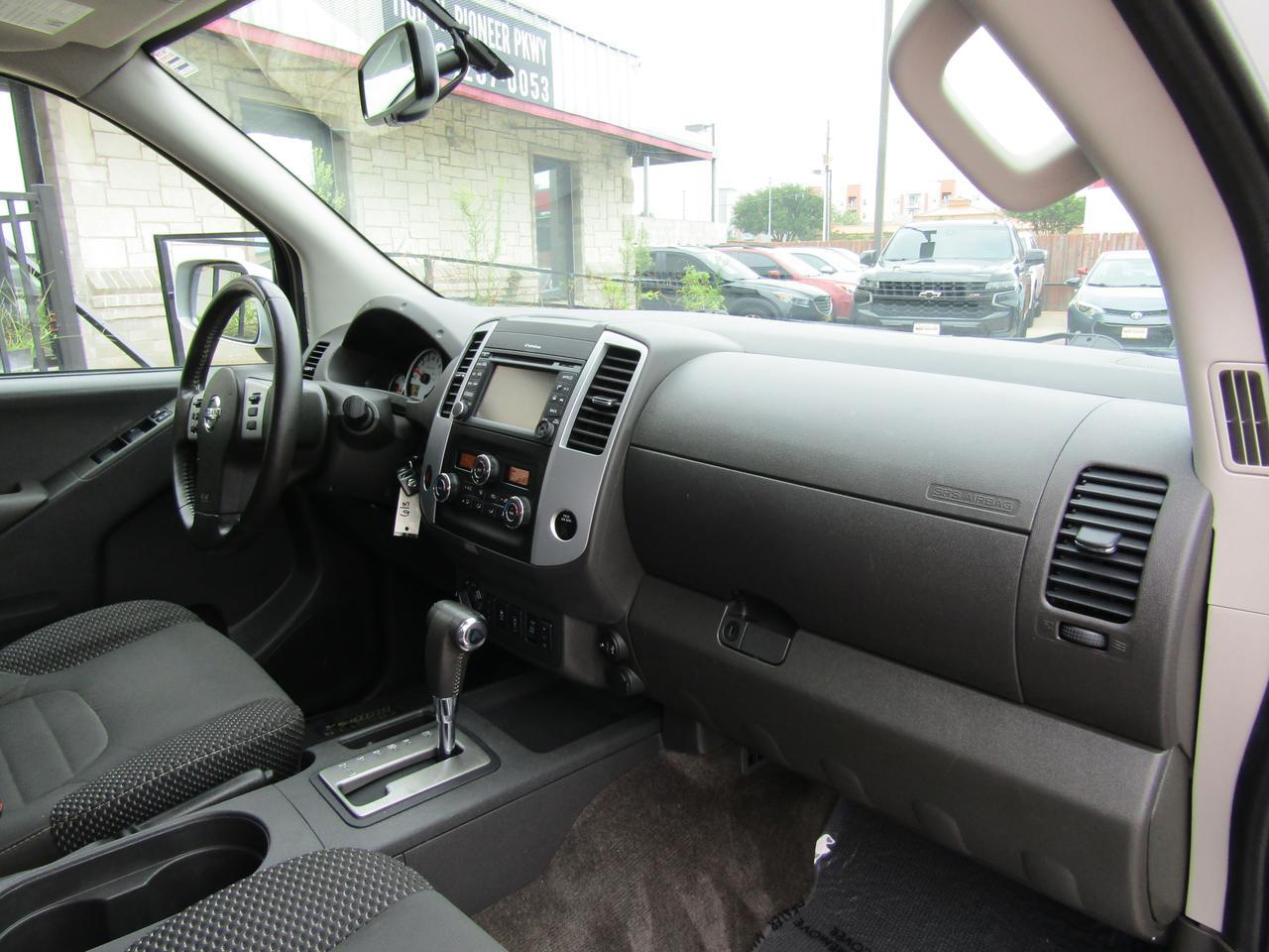 2018 Nissan Frontier Crew Cab 4x4 PRO-4X Auto Grand Prairie TX
