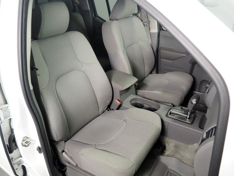 2018 Nissan Frontier Crew Cab SV V6 *VALUE TRUCK PKG, BACKUP-CAMERA, REAR SONAR, HEATED SEATS, MULTI-FUNCTION STEERING WHEEL, ALLOY WHEELS, BED LINER, BLUETOOTH PHONE & AUDIO