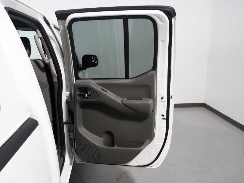 2018 Nissan Frontier Crew Cab SV V6 *VALUE TRUCK PKG, BACKUP-CAMERA, REAR SONAR, HEATED SEATS, MULTI-FUNCTION STEERING WHEEL, ALLOY WHEELS, BED LINER, BLUETOOTH PHONE & AUDIO Round Rock TX