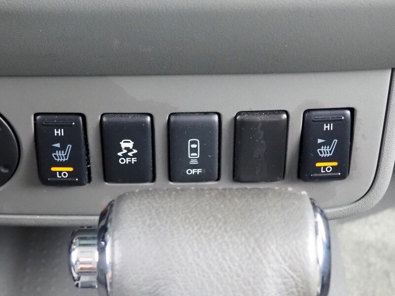 2018 Nissan Frontier Crew Cab SV V6 *VALUE TRUCK PKG, BACKUP-CAMERA, REAR SONAR, HEATED SEATS, MULTI-FUNCTION STEERING WHEEL, ALLOY WHEELS, BED LINER, BLUETOOTH PHONE & AUDIO Round Rock TX