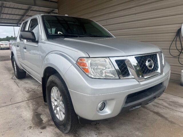2018 Nissan Frontier SV photo 2