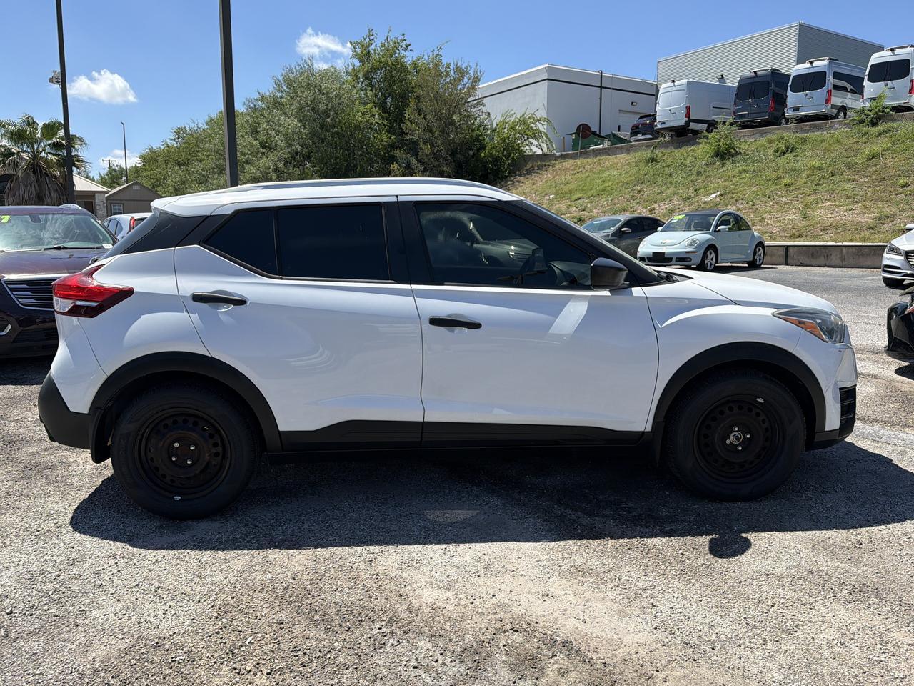 2018 Nissan Kicks S
