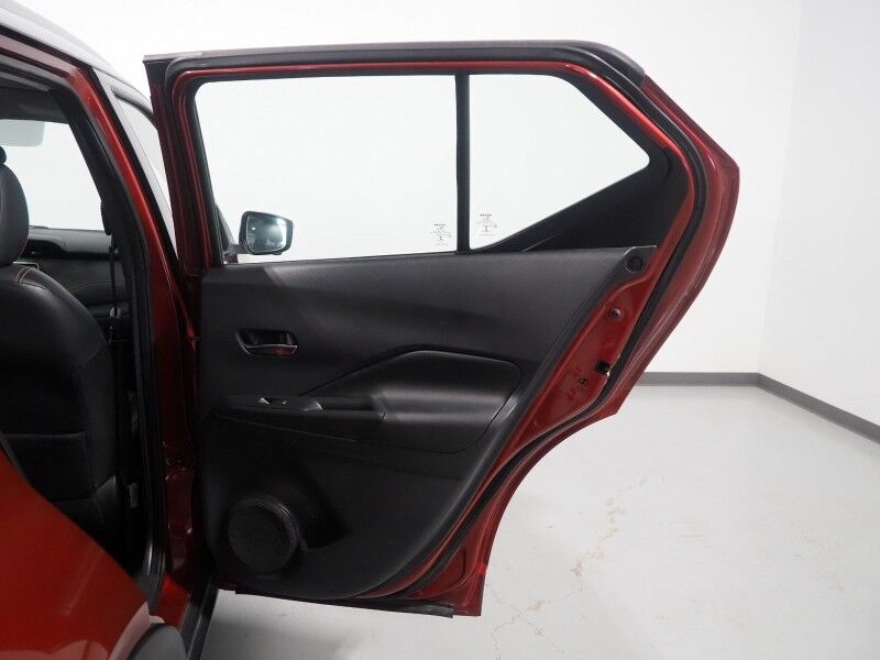 2018 Nissan Kicks SR *PREMIUM PKG, SAFETY ALERTS, 360 VIEW CAMERAS, COLOR TOUCHSCREEN, HEATED SEATS, KEYLESS ENTRY, REMOTE START, LED HEADLIGHTS, BOSE, ANDROID & APPLE Round Rock TX