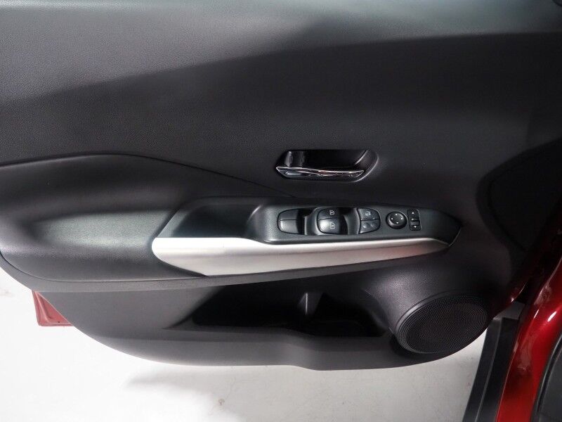 2018 Nissan Kicks SR *PREMIUM PKG, SAFETY ALERTS, 360 VIEW CAMERAS, COLOR TOUCHSCREEN, HEATED SEATS, KEYLESS ENTRY, REMOTE START, LED HEADLIGHTS, BOSE, ANDROID & APPLE Round Rock TX