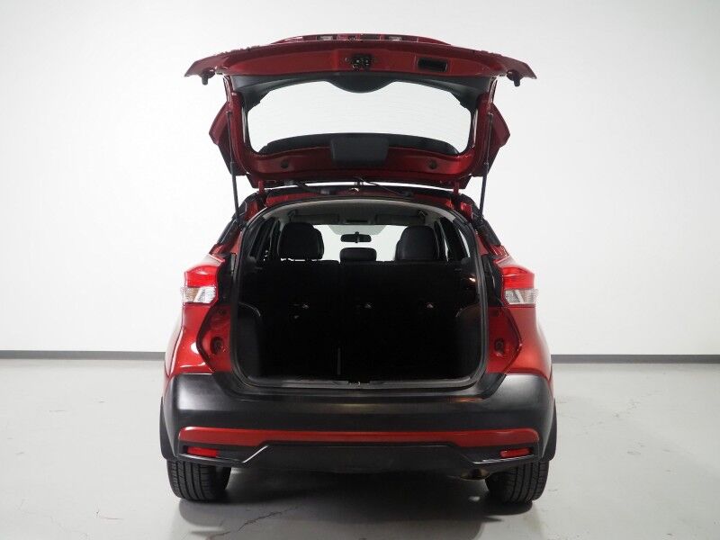 2018 Nissan Kicks SR *PREMIUM PKG, SAFETY ALERTS, 360 VIEW CAMERAS, COLOR TOUCHSCREEN, HEATED SEATS, KEYLESS ENTRY, REMOTE START, LED HEADLIGHTS, BOSE, ANDROID & APPLE Round Rock TX