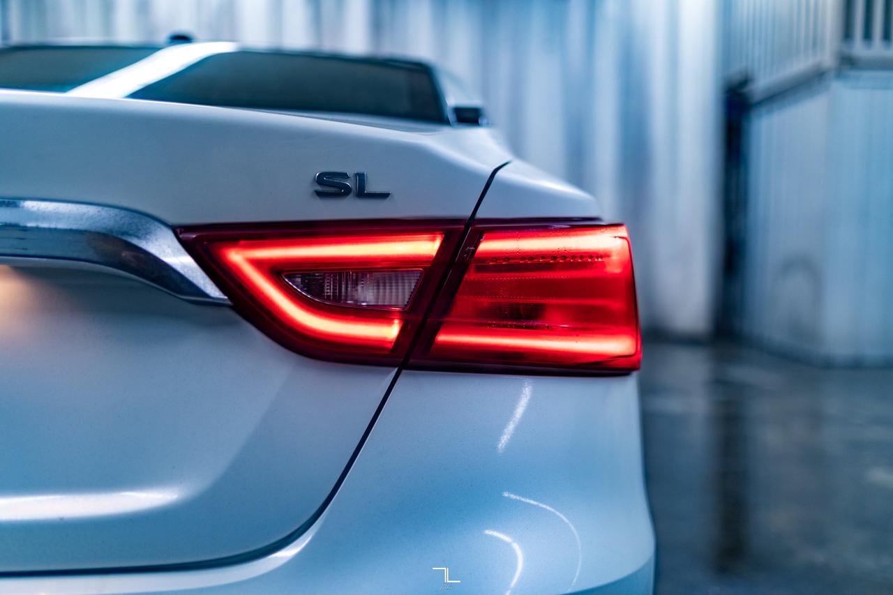 2018 Nissan Maxima SL Leather Roof Nav BCam Red Deer AB