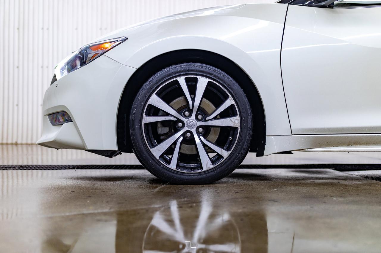 2018 Nissan Maxima SL Leather Roof Nav BCam Red Deer AB