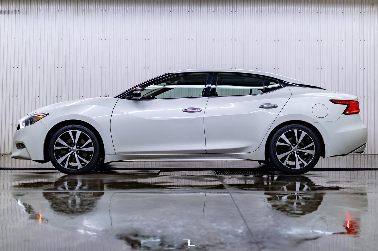 2018 Nissan Maxima SL Leather Roof Nav BCam Red Deer AB