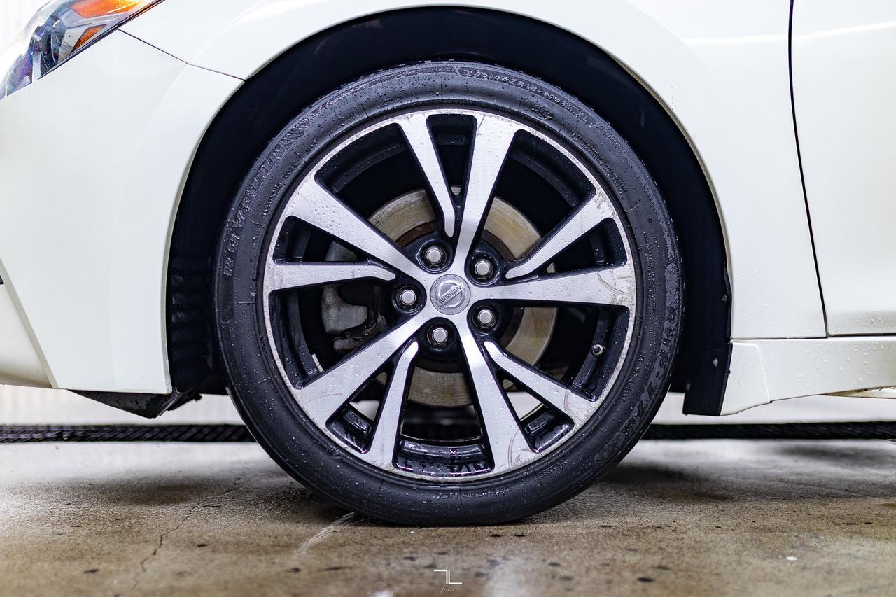 2018 Nissan Maxima SL Leather Roof Nav BCam Red Deer AB