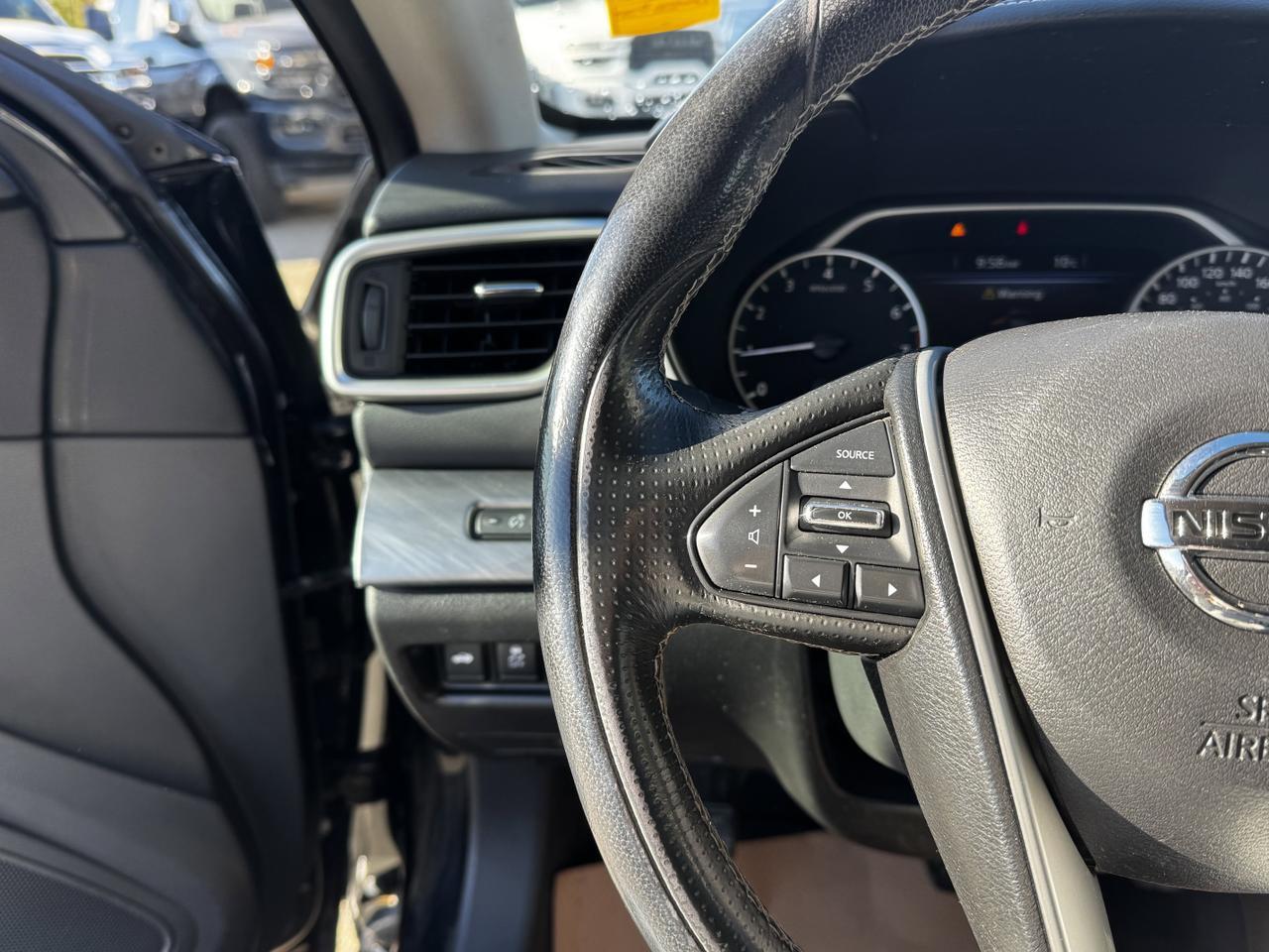 2018 Nissan Maxima SV FWD | Heated Seats | NissanConnect | Backup Camera Redwater AB