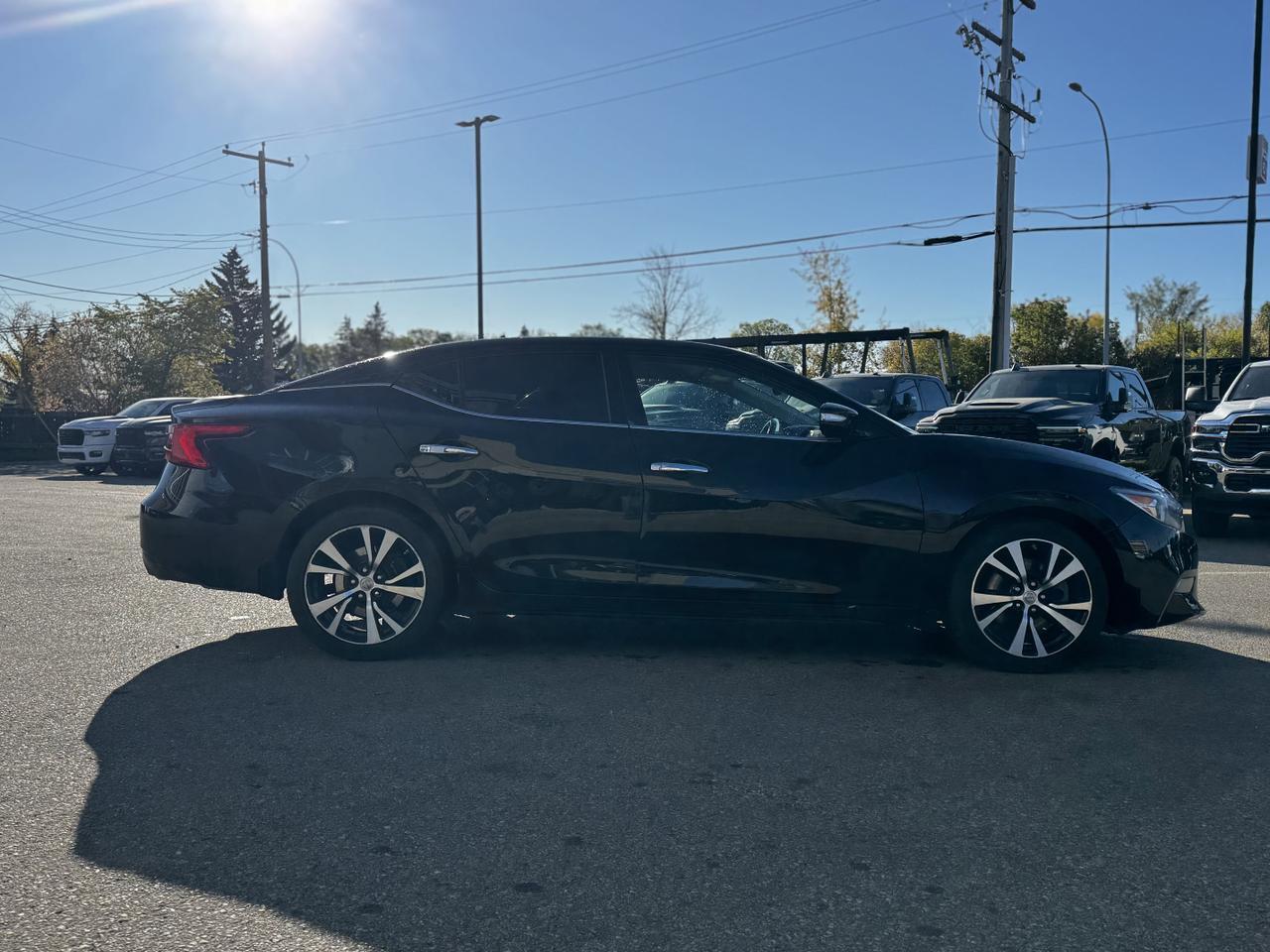2018 Nissan Maxima SV FWD | Heated Seats | NissanConnect | Backup Camera Redwater AB
