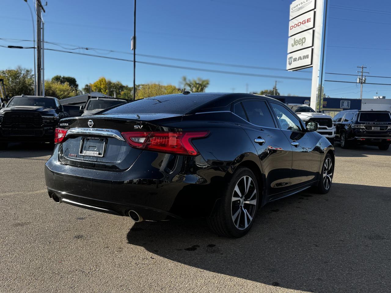 2018 Nissan Maxima SV FWD | Heated Seats | NissanConnect | Backup Camera Redwater AB
