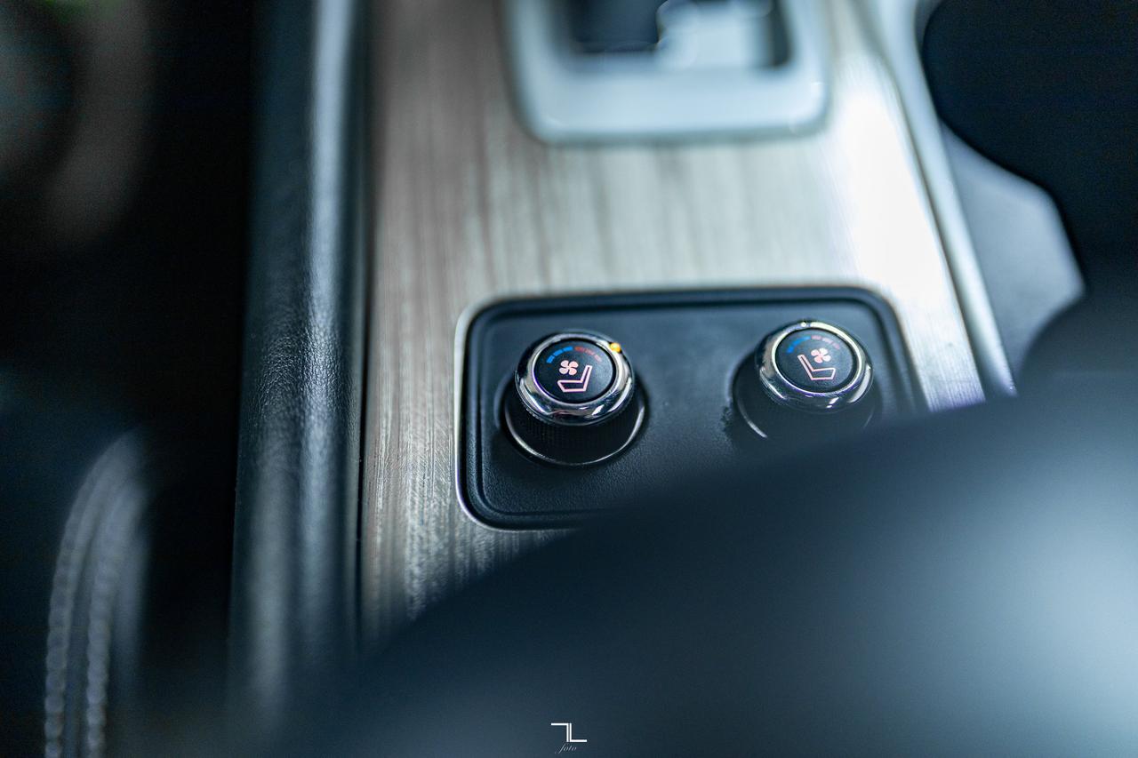 2018 Nissan Murano AWD Platinum Leather Roof Nav BCam Red Deer AB