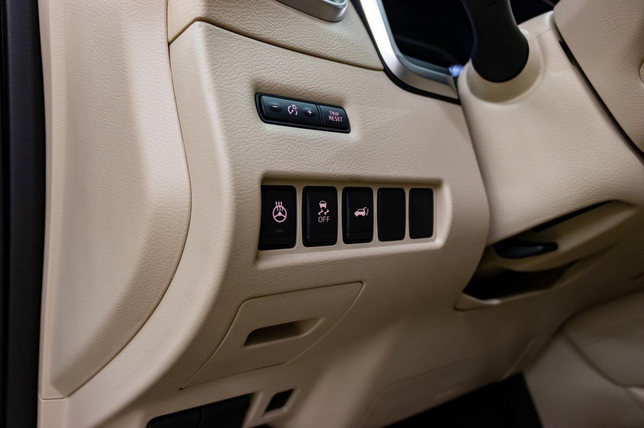 2018 Nissan Murano AWD SL Luxury Edition Leather Roof Nav Red Deer AB