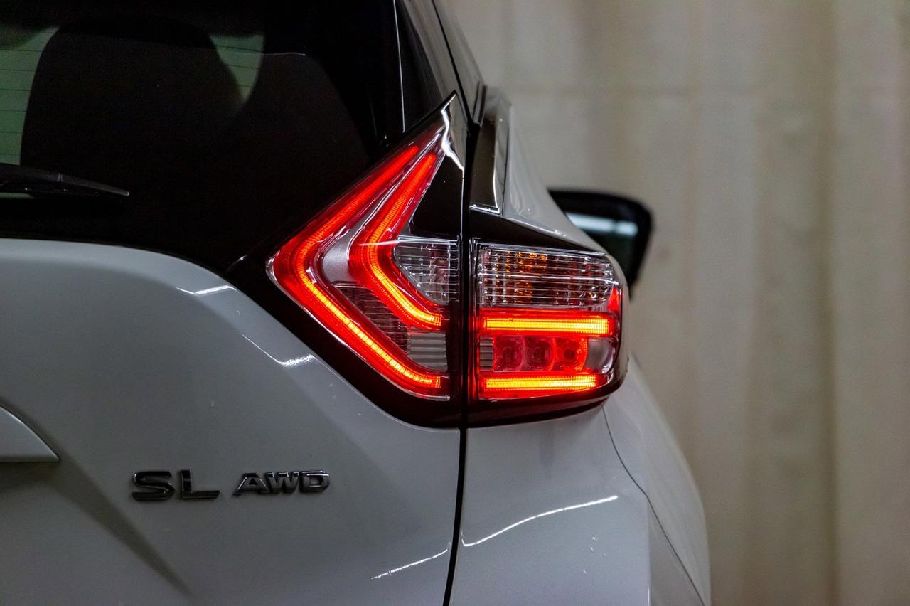 2018 Nissan Murano AWD SL Luxury Edition Leather Roof Nav Red Deer AB