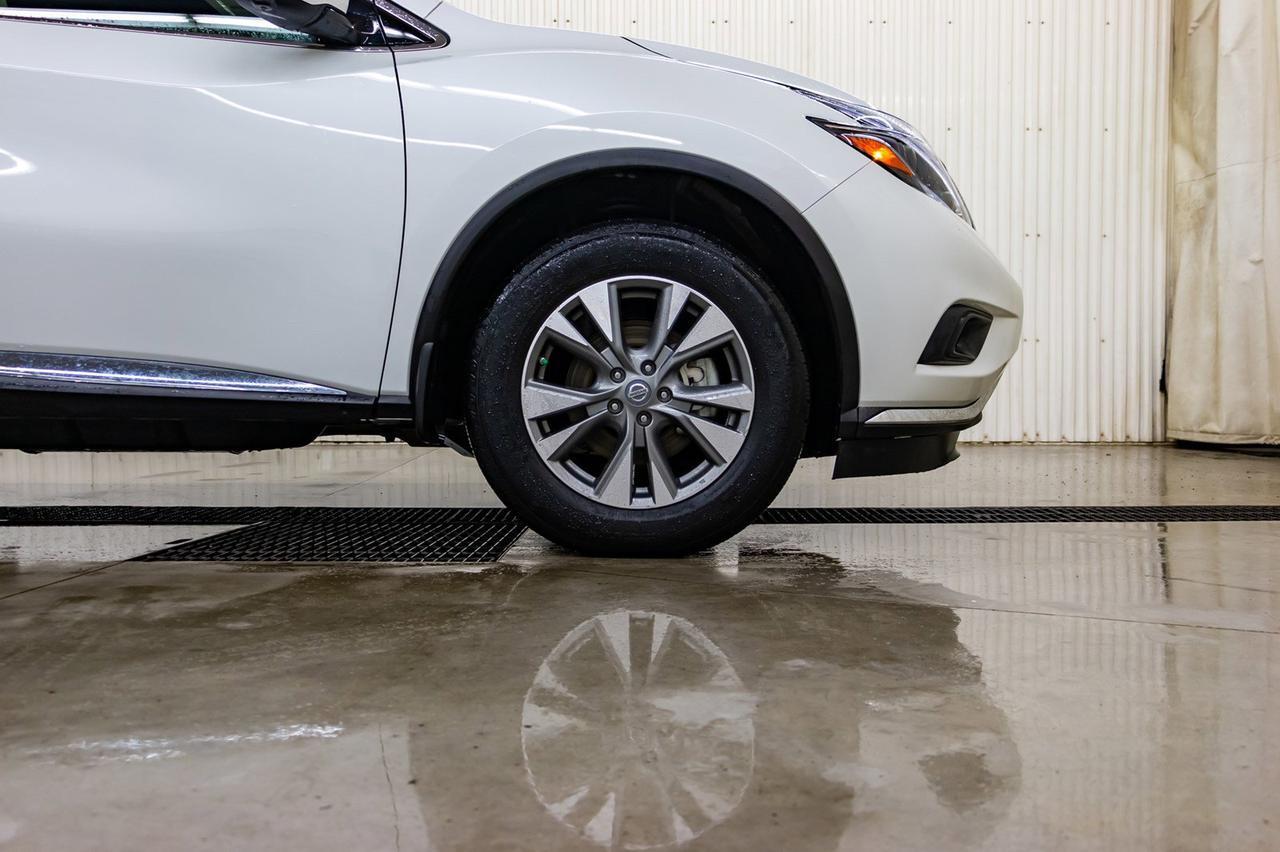 2018 Nissan Murano AWD SL Luxury Edition Leather Roof Nav Red Deer AB