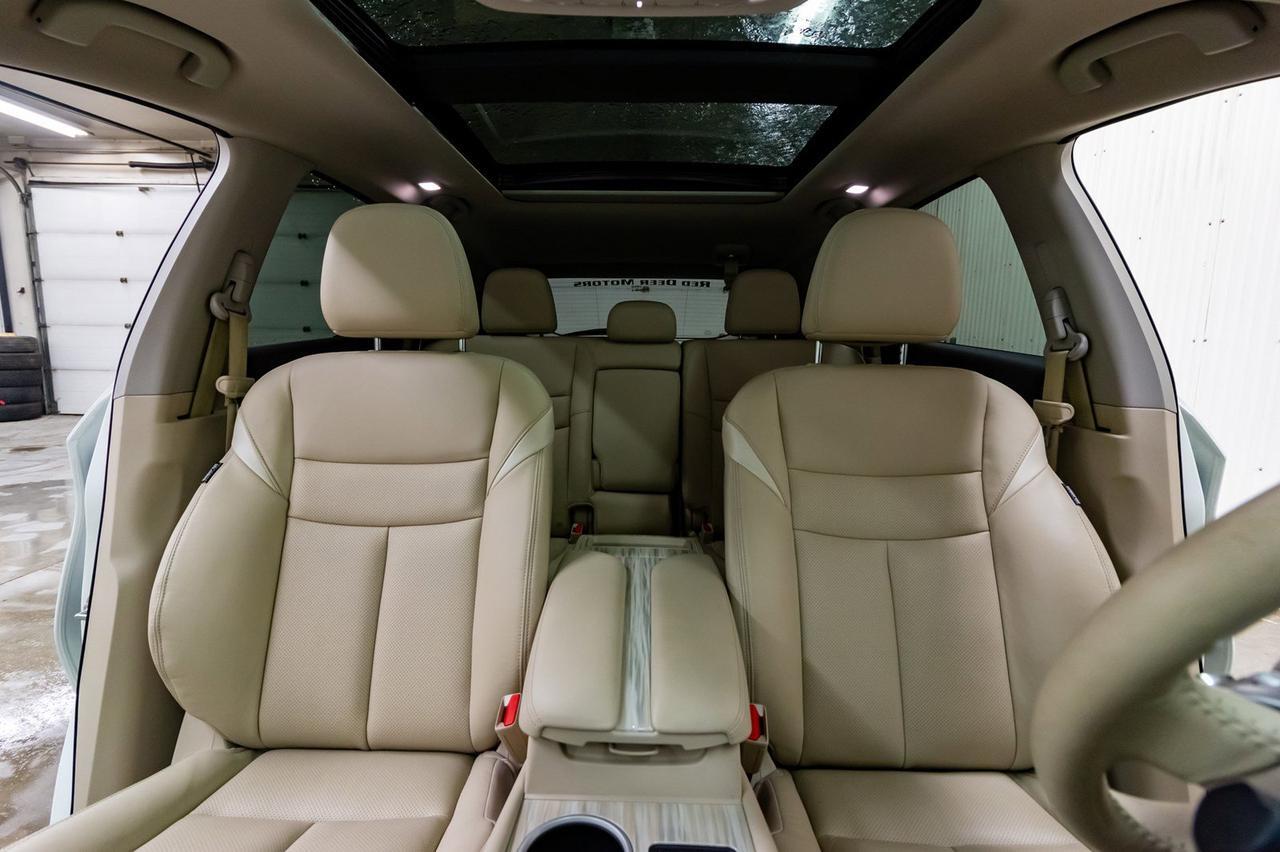 2018 Nissan Murano AWD SL Luxury Edition Leather Roof Nav Red Deer AB