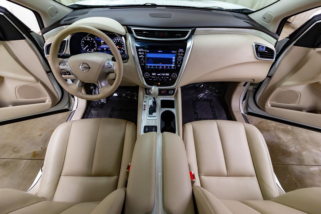 2018 Nissan Murano AWD SL Luxury Edition Leather Roof Nav Red Deer AB