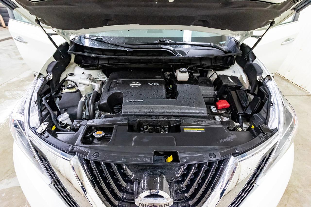 2018 Nissan Murano AWD SL Luxury Edition Leather Roof Nav Red Deer AB