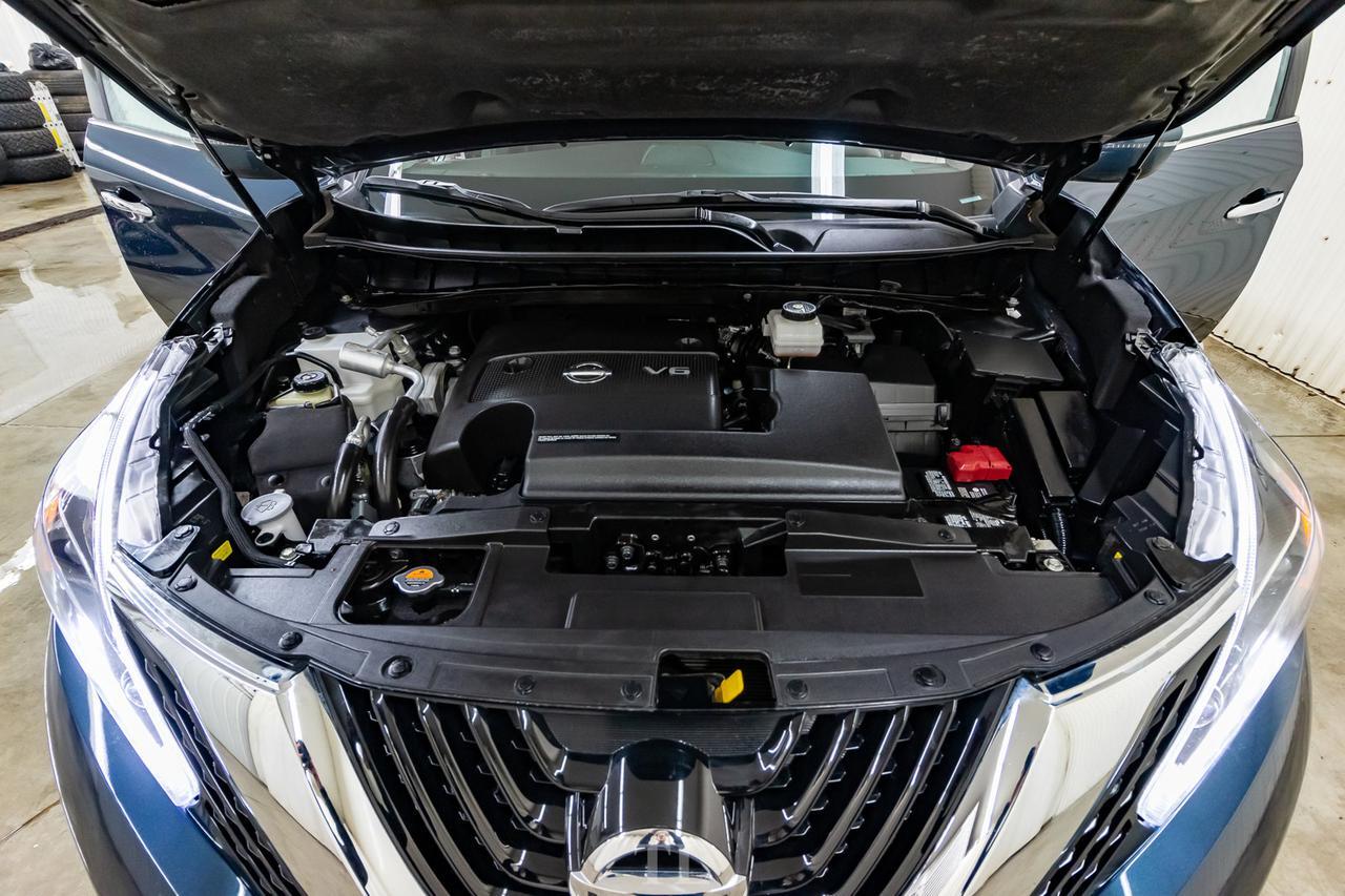 2018 Nissan Murano AWD SV Roof Nav BCam Red Deer AB
