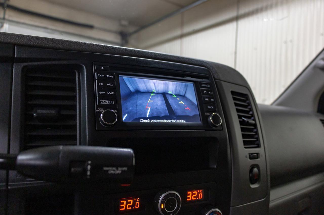 2018 Nissan NV 3500 SL 12 Passenger Nav BCam Red Deer AB