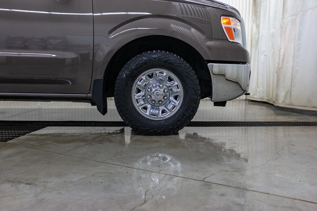 2018 Nissan NV 3500 SL 12 Passenger Nav BCam Red Deer AB