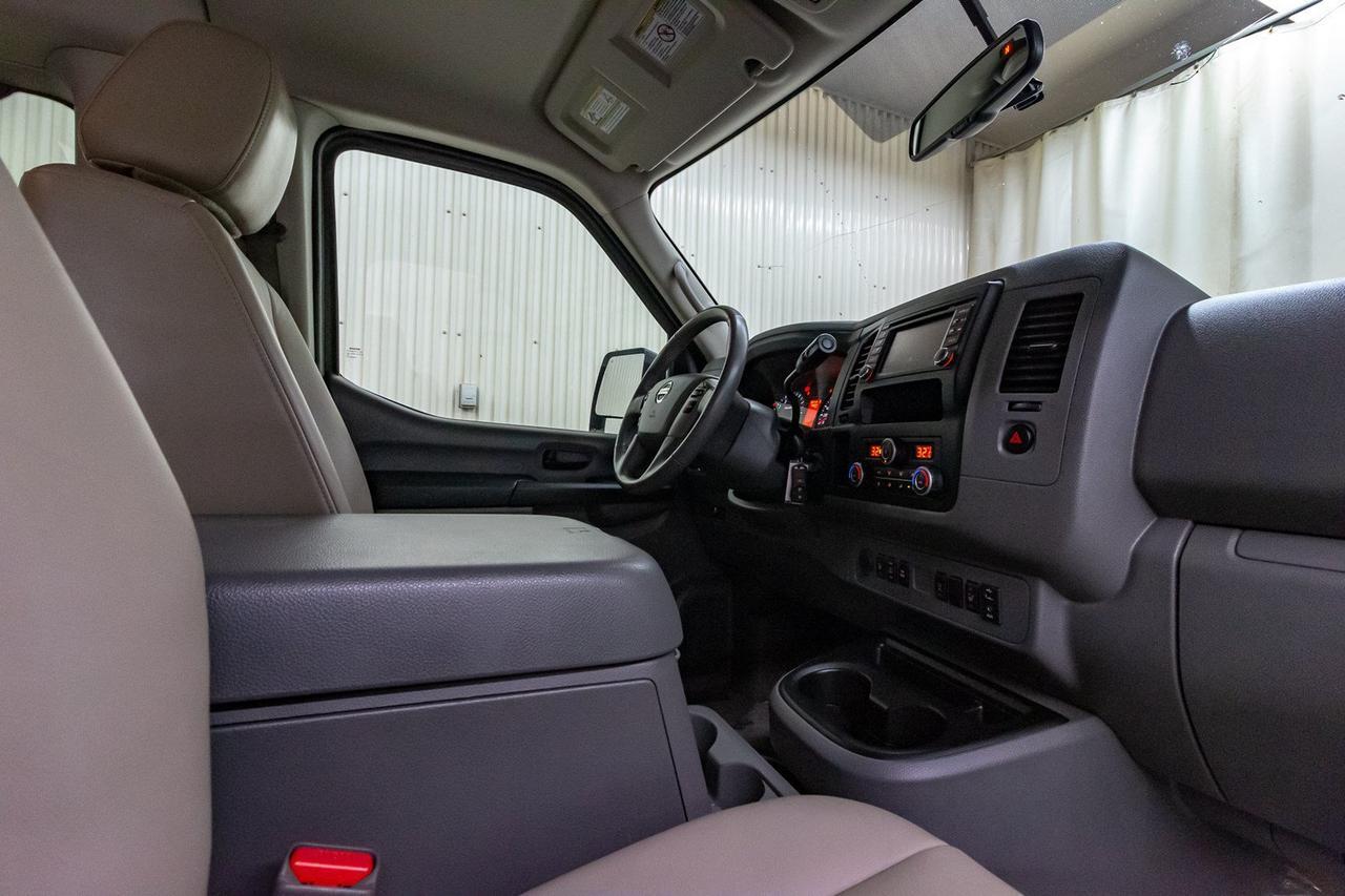 2018 Nissan NV 3500 SL 12 Passenger Nav BCam Red Deer AB