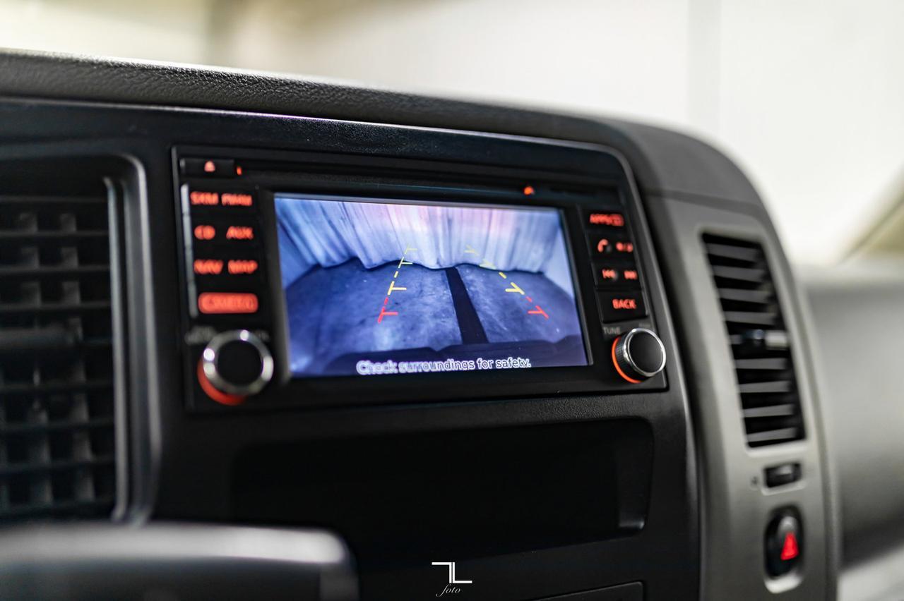 2018 Nissan NV 3500HD SL 12 Passenger Leather Nav BCam Red Deer AB