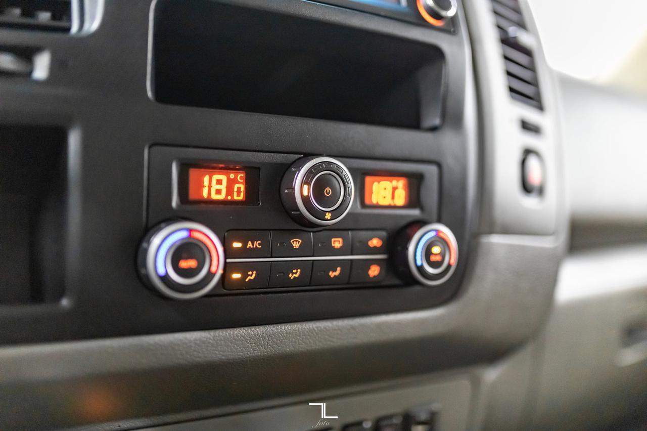 2018 Nissan NV 3500HD SL 12 Passenger Leather Nav BCam Red Deer AB