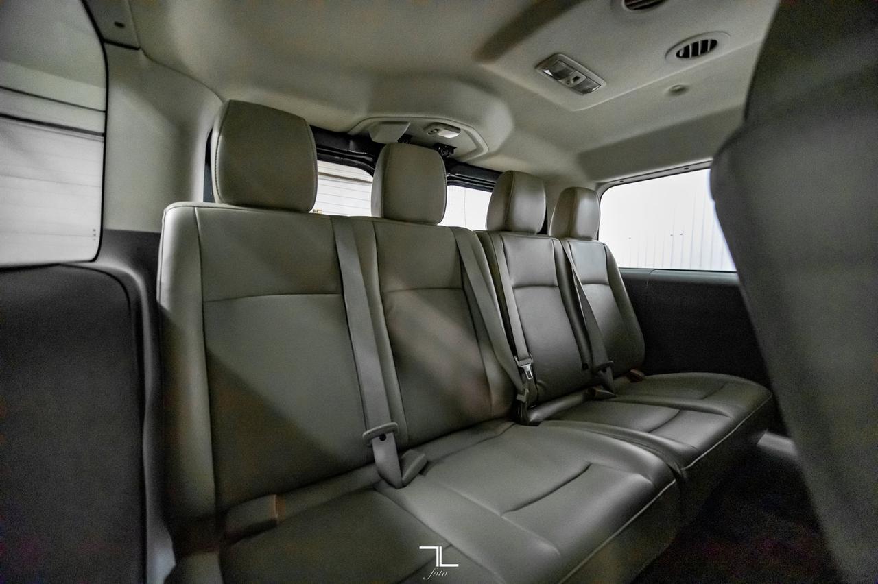 2018 Nissan NV 3500HD SL 12 Passenger Leather Nav BCam Red Deer AB