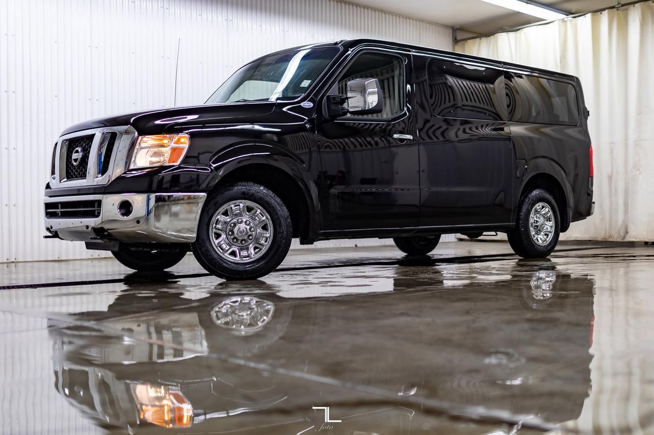 2018 Nissan NV 3500HD SL 12 Passenger Leather Nav BCam Red Deer AB