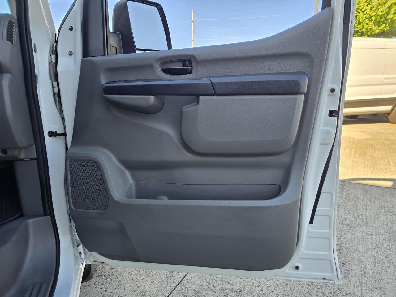 2018 Nissan NV Passenger NV3500HD S V6 12-Passenger Concord NC