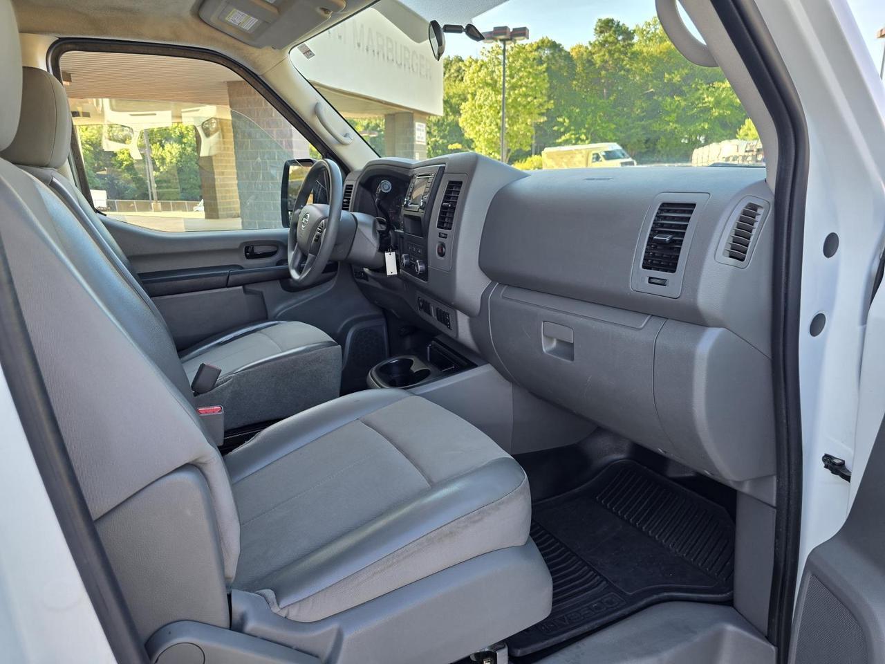 2018 Nissan NV Passenger NV3500HD S V6 12-Passenger Concord NC