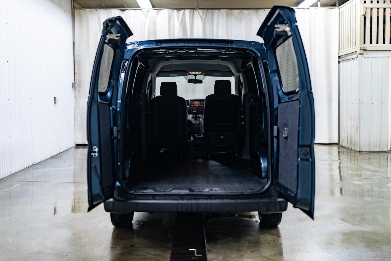 2018 Nissan NV200 S Cargo Van BCam Red Deer AB