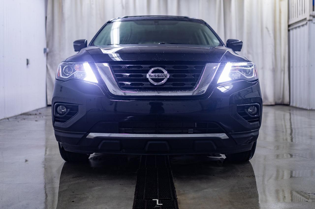 2018 Nissan Pathfinder AWD Platinum Leather Roof Nav BCam Red Deer AB