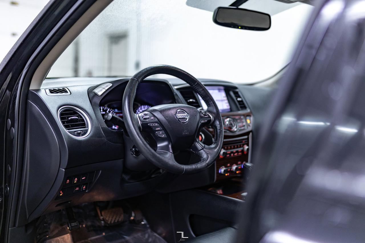 2018 Nissan Pathfinder AWD Platinum Leather Roof Nav BCam Red Deer AB