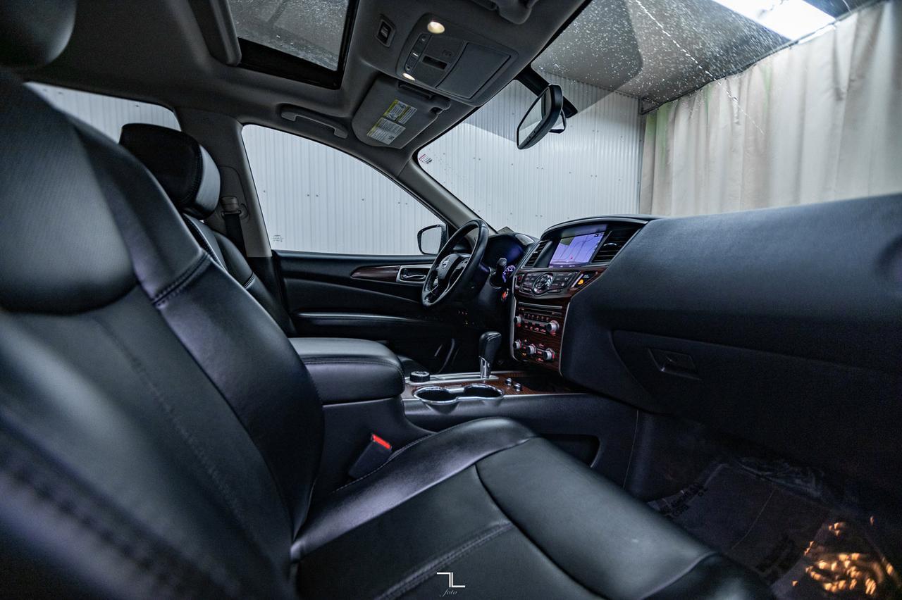 2018 Nissan Pathfinder AWD Platinum Leather Roof Nav BCam Red Deer AB