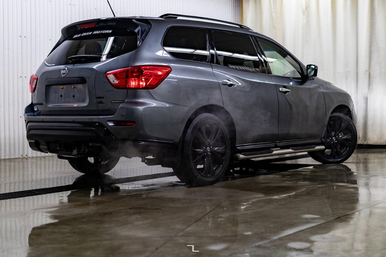 2018 Nissan Pathfinder AWD SL Midnight Edition Leather Roof Nav BCam Red Deer AB