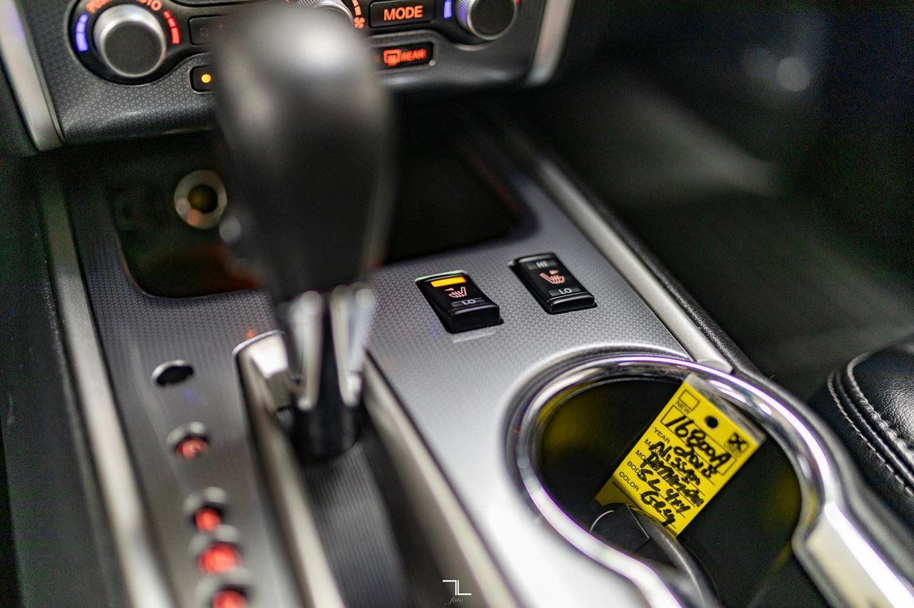 2018 Nissan Pathfinder AWD SL Midnight Edition Leather Roof Nav BCam Red Deer AB