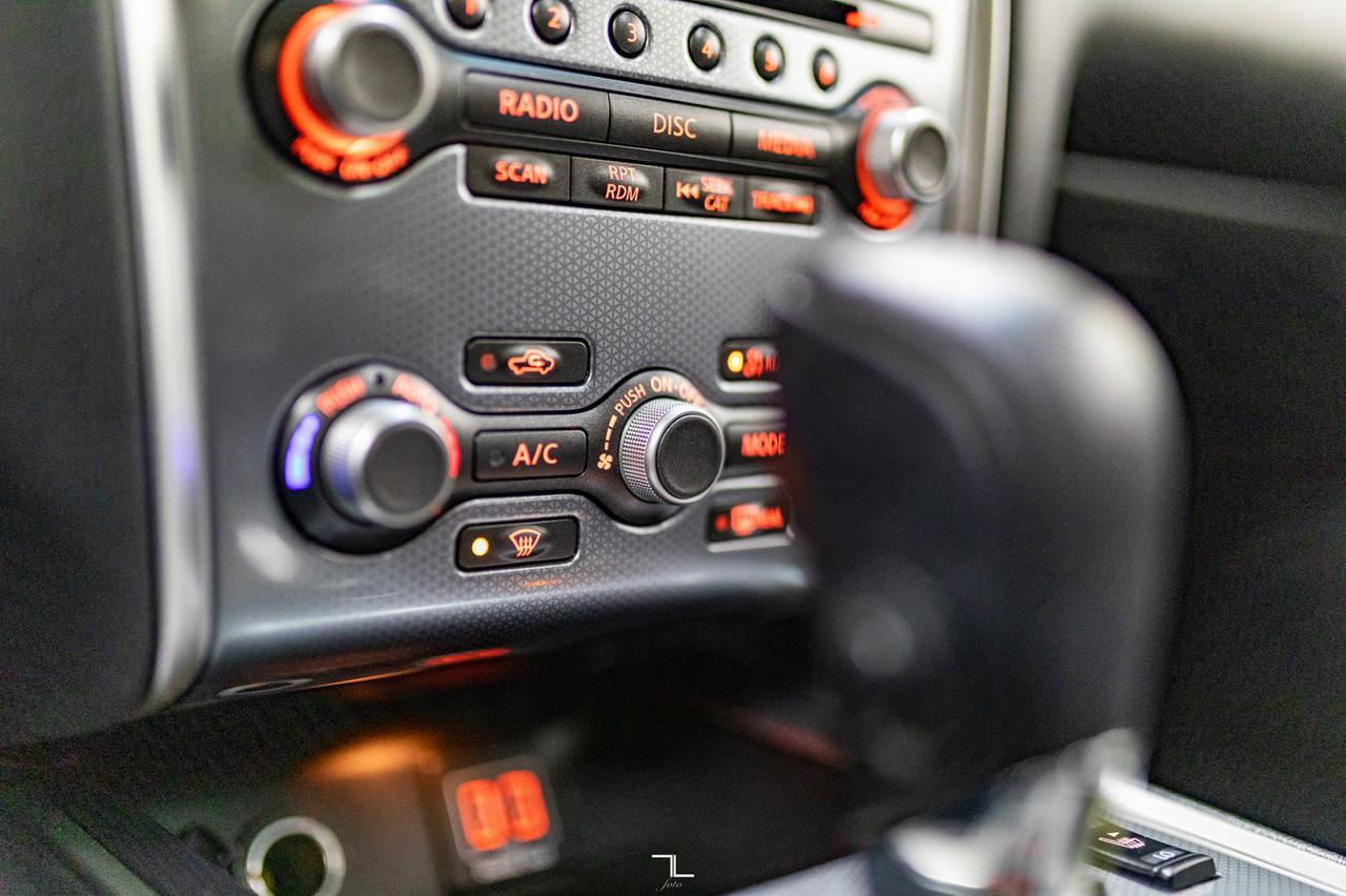 2018 Nissan Pathfinder AWD SL Midnight Edition Leather Roof Nav BCam Red Deer AB